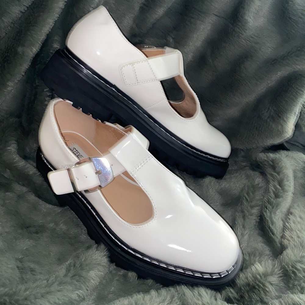 Steve Madden Chunky White Vintage Sandals